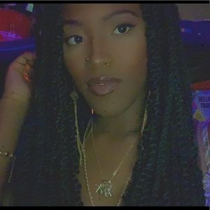 Meet your Posher, Lelanavi